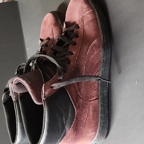 Suede wine colored Puma High tops sz 12 Mens - Picture 3 of 10